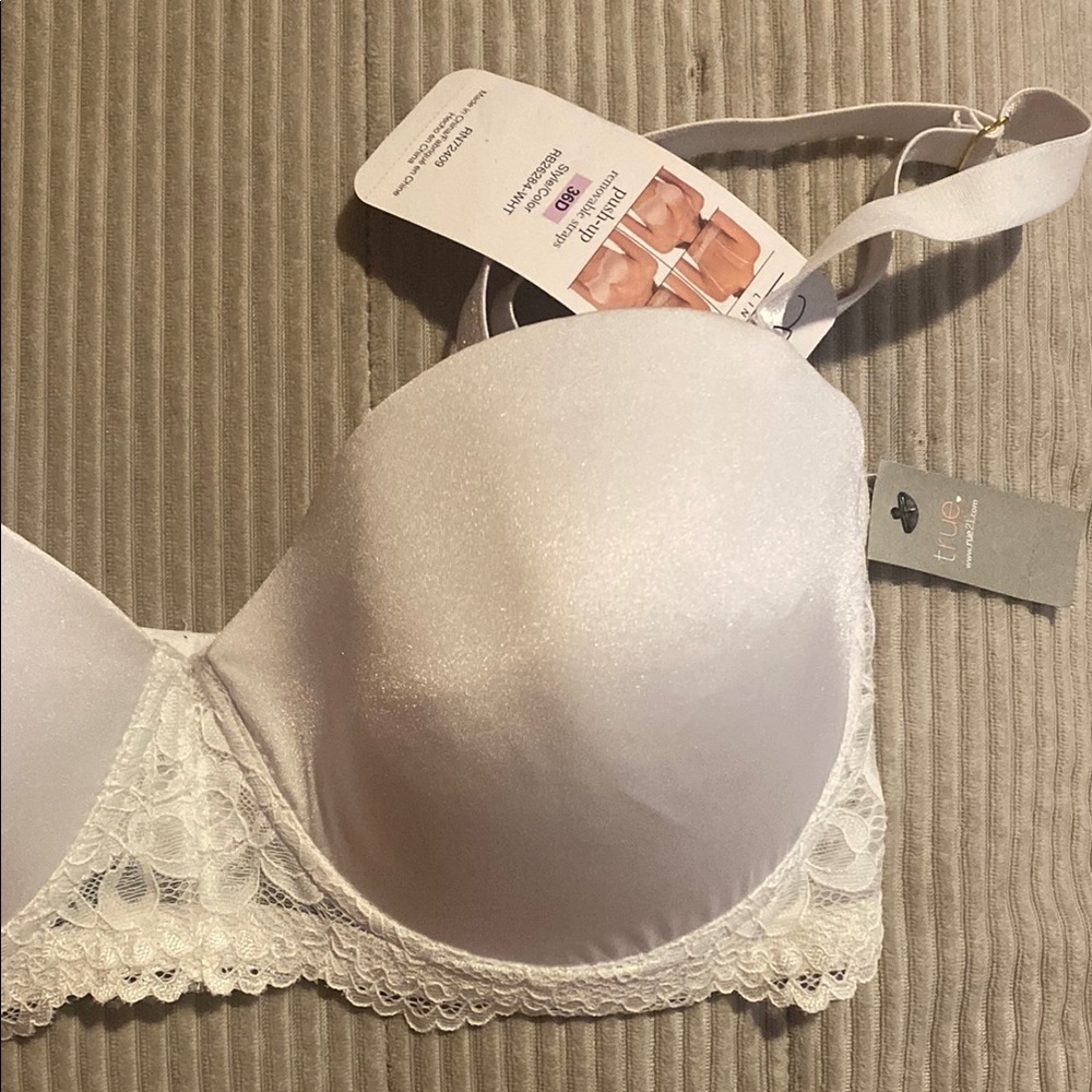Lace Bra Set - Picture 4 of 4